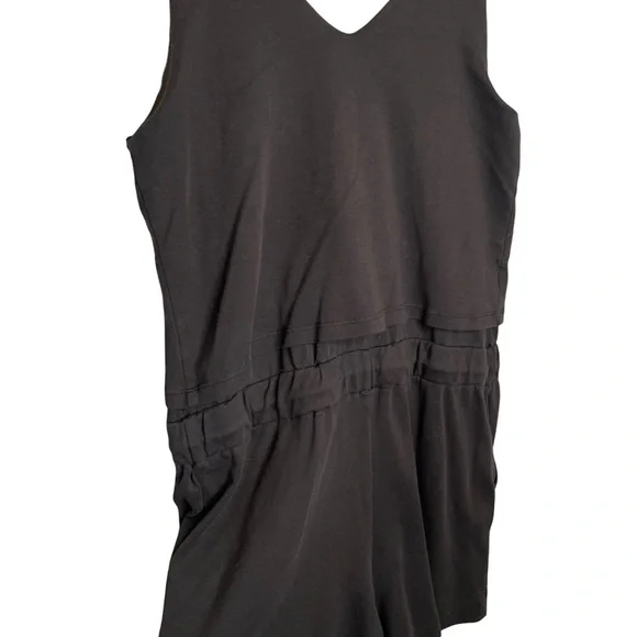 H by HALSTON STUDIO Black Sleeveless V-Neck Romper Small - Picture 8 of 8